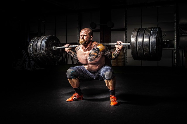 powerlifter squat